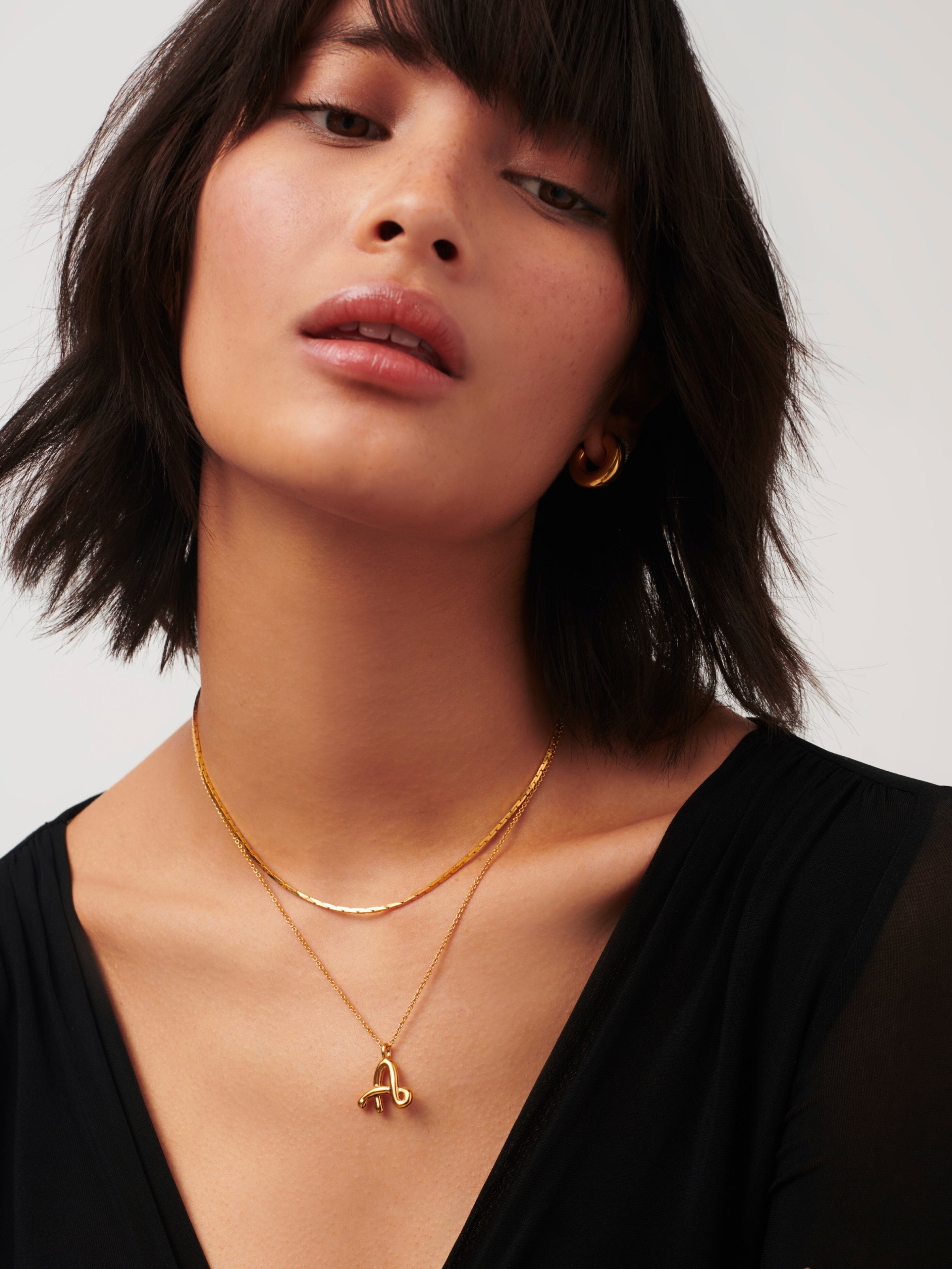 Curly Molten Initial Pendant Necklace  - A | Gold